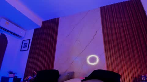   online show from November 2025 11:49:02 PM