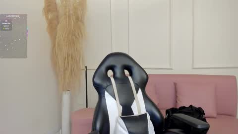    online show from October 2025 12:16:01 PM