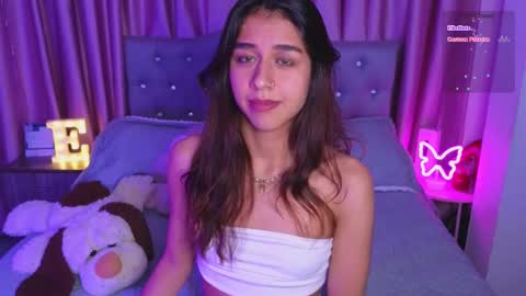 Emily online show from October 2025 10:44:02 PM