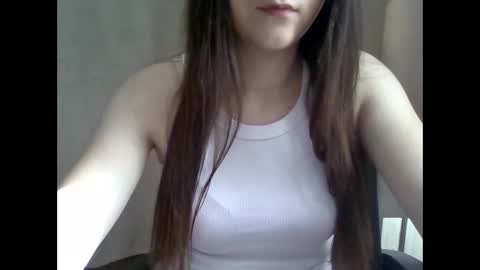 Snapshot of emili0899 chatting on October 2025 09:40:01 AM emili0899 online show from October 2025 09:40:01 AM