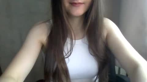 Snapshot of emili0899 chatting on October 2025 02:27:02 PM emili0899 online show from October 2025 02:27:02 PM