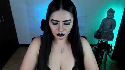 Snapshot of emili_evans_ chatting on April 2026 01:19:01 AM POWERFULL GODDESS EMILI online show from April 2026 01:19:01 AM