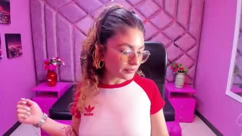 Snapshot of emili_rouse_ chatting on October 2025 09:13:02 PM Emy  online show from October 2025 09:13:02 PM