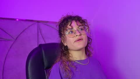 Snapshot of emili_rouse_ chatting on October 2025 07:55:02 PM Emy  online show from October 2025 07:55:02 PM
