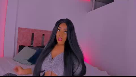 Snapshot of emili_williams10 chatting on July 2026 04:01:02 AM emili_williams10 online show from July 2026 04:01:02 AM
