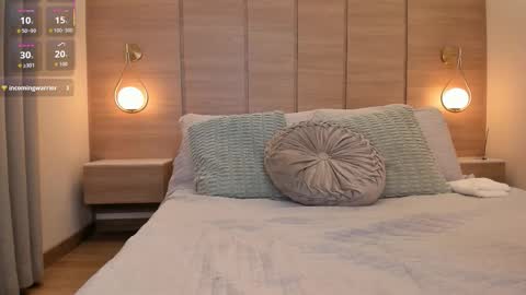 emilia_1040 online show from November 2025 01:01:02 PM