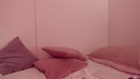 Snapshot of emilia_ghendle chatting on December 2024 05:35:02 PM Emilia Big Boobs online show from December 2024 05:35:02 PM