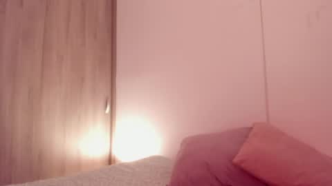 Snapshot of emilia_ghendle chatting on January 2025 04:46:01 PM Emilia Big Boobs online show from January 2025 04:46:01 PM