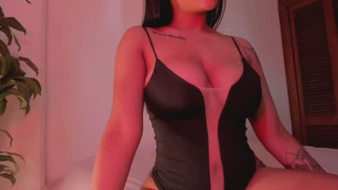 Snapshot of emilia_ghendle chatting on February 2025 02:37:02 PM Emilia Big Boobs online show from February 2025 02:37:02 PM