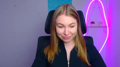 Emilia online show from March 2026 12:21:01 PM