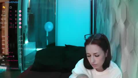 Snapshot of emilia_jack_carvel chatting on June 2026 01:29:01 AM emilia_jack_carvel online show from June 2026 01:29:01 AM