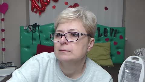 Snapshot of emiliagree chatting on January 2026 06:12:02 PM EmiliaGree online show from January 2026 06:12:02 PM