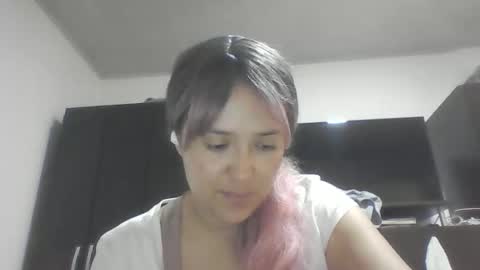 emiliahoney online show from December 2025 01:51:01 PM