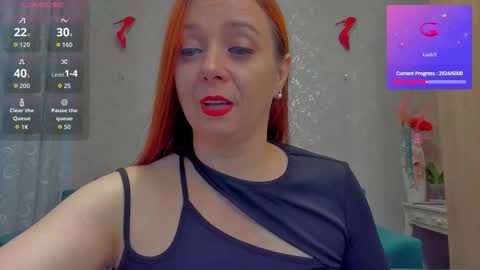 Emiliana online show from October 2025 10:05:02 AM