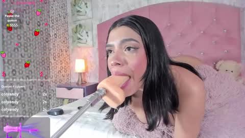 Emilie James online show from February 2025 08:10:01 PM