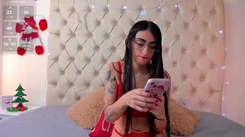 emilieandblake online show from December 2025 04:56:01 PM