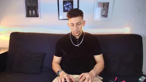 Snapshot of emiliocum_24 chatting on June 2026 04:28:02 AM EMILIOCUM online show from June 2026 04:28:02 AM