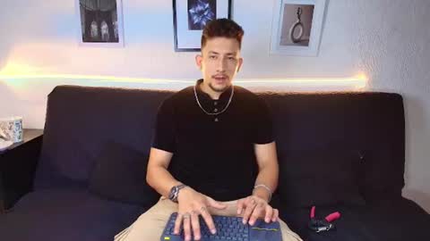 Snapshot of emiliocum_24 chatting on June 2026 03:22:01 AM EMILIOCUM online show from June 2026 03:22:01 AM