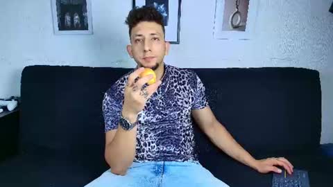 Snapshot of emiliocum_24 chatting on July 2026 05:38:01 AM EMILIOCUM online show from July 2026 05:38:01 AM