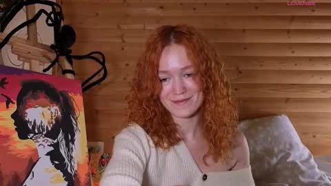 Snapshot of emiliyafox chatting on November 2025 01:35:02 PM Emi online show from November 2025 01:35:02 PM