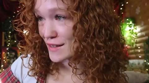 Snapshot of emiliyafox chatting on January 2026 02:10:01 PM Emi online show from January 2026 02:10:01 PM