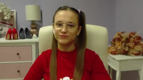 Emilly online show from December 2024 07:32:01 AM