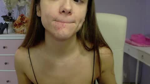 Emilly online show from February 2025 07:26:02 AM