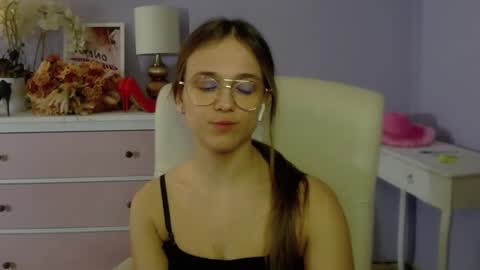 Emilly online show from February 2025 10:59:01 AM