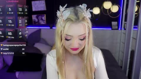 Emily online show from December 2024 04:57:01 PM