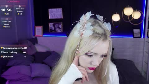 Emily online show from December 2024 12:35:02 AM