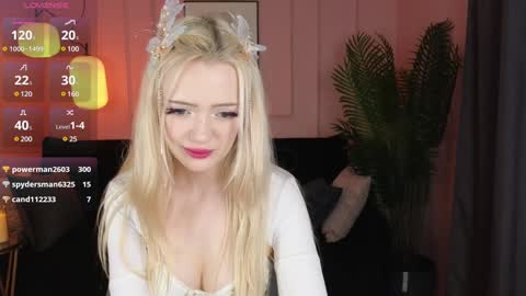 Emily online show from December 2024 04:43:02 PM