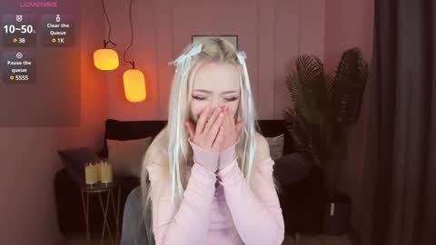 Emily online show from January 2025 09:41:02 PM