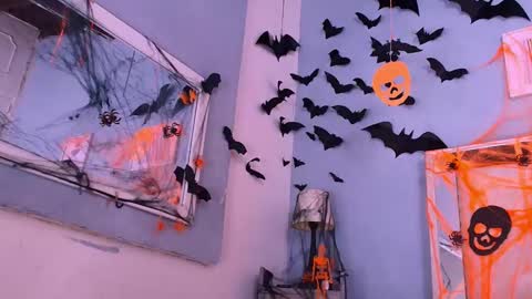 emily_castillo1_ online show from October 2025 04:27:01 AM