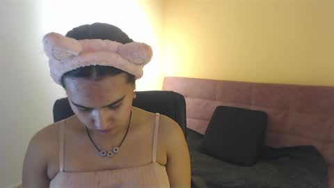 emily fox 3 online show from September 2025 03:28:01 AM