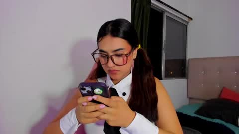 Snapshot of emily_fox_3 chatting on May 2026 01:21:01 AM emily fox 3 online show from May 2026 01:21:01 AM
