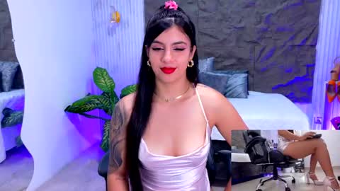 Snapshot of emily_jones3 chatting on May 2026 11:39:01 AM Emily online show from May 2026 11:39:01 AM