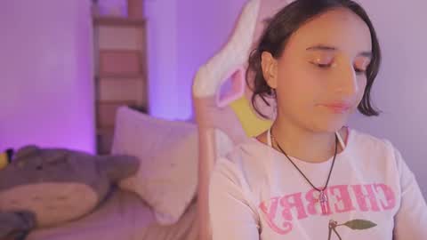 Snapshot of emily_jonexs_ chatting on June 2026 10:10:01 PM mily online show from June 2026 10:10:01 PM