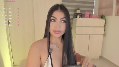 EmilyKenner  Independent model  online show from November 2025 11:47:01 AM