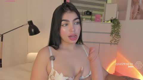 Snapshot of emily_kenner chatting on May 2026 11:27:01 AM EmilyKenner Independent model online show from May 2026 11:27:01 AM
