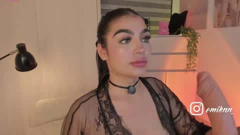 Snapshot of emily_kenner chatting on June 2026 12:11:01 PM EmilyKenner Independent model online show from June 2026 12:11:01 PM