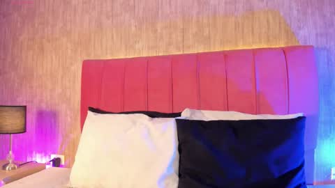 Emily  online show from March 2026 09:42:01 PM