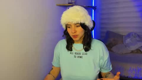 emily_lindey online show from November 2025 03:39:02 AM