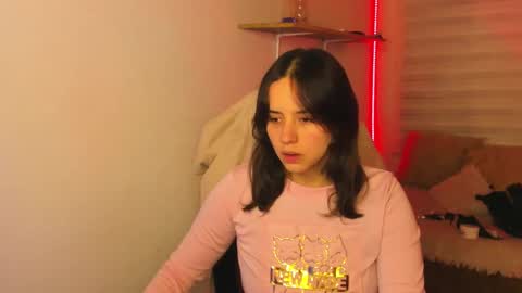 emily_lindey online show from November 2025 03:05:02 AM