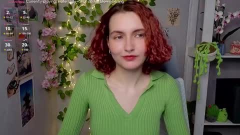 Snapshot of emily_lune chatting on February 2026 06:40:02 AM Emily online show from February 2026 06:40:02 AM