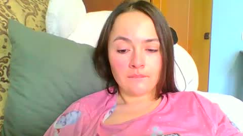 Snapshot of emily_morning_dew chatting on January 2025 07:01:02 AM emily_morning_dew online show from January 2025 07:01:02 AM