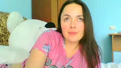 Snapshot of emily_morning_dew chatting on January 2025 01:08:02 PM emily_morning_dew online show from January 2025 01:08:02 PM