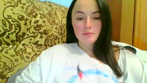 Snapshot of emily_morning_dew chatting on January 2025 04:44:01 PM emily_morning_dew online show from January 2025 04:44:01 PM