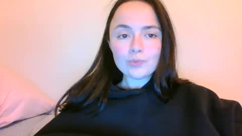 Snapshot of emily_morning_dew chatting on January 2025 05:38:02 PM emily_morning_dew online show from January 2025 05:38:02 PM