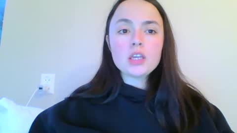 Snapshot of emily_morning_dew chatting on January 2025 03:57:02 PM emily_morning_dew online show from January 2025 03:57:02 PM