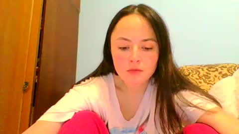 Snapshot of emily_morning_dew chatting on February 2025 08:42:01 PM emily_morning_dew online show from February 2025 08:42:01 PM